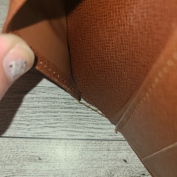 Authentic Louis Vuitton Wallet Coin Purse Brown Tan Leather - Picture 8 of 15
